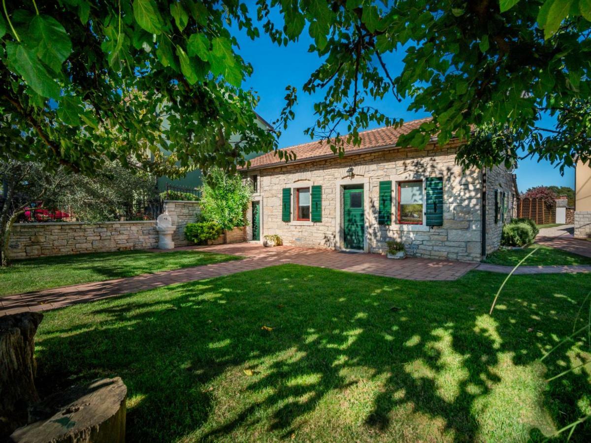 Case de vacanță Poli Murvu By Interhome