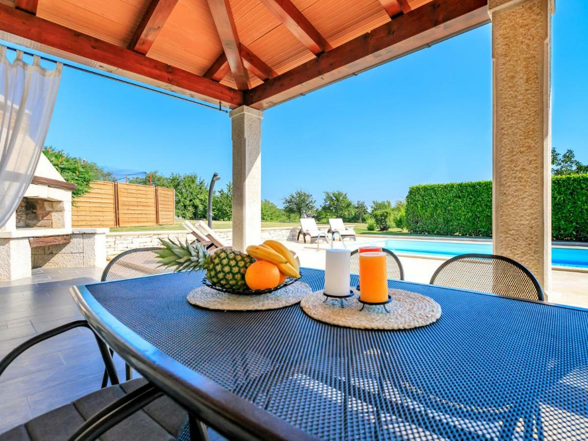 Case de vacanță Poli Murvu By Interhome *